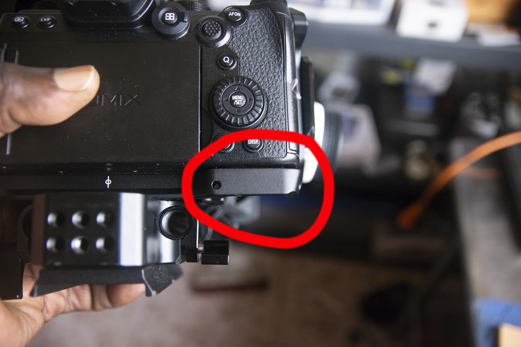 Leofoto Z8 Camera Cage, for Nikon Z8 and Z8 with MB-N12 Battery Grip, ARRI, Cold Shoe, Arca Compatible (Cage for Camera with Battery Grip) customer photo 2