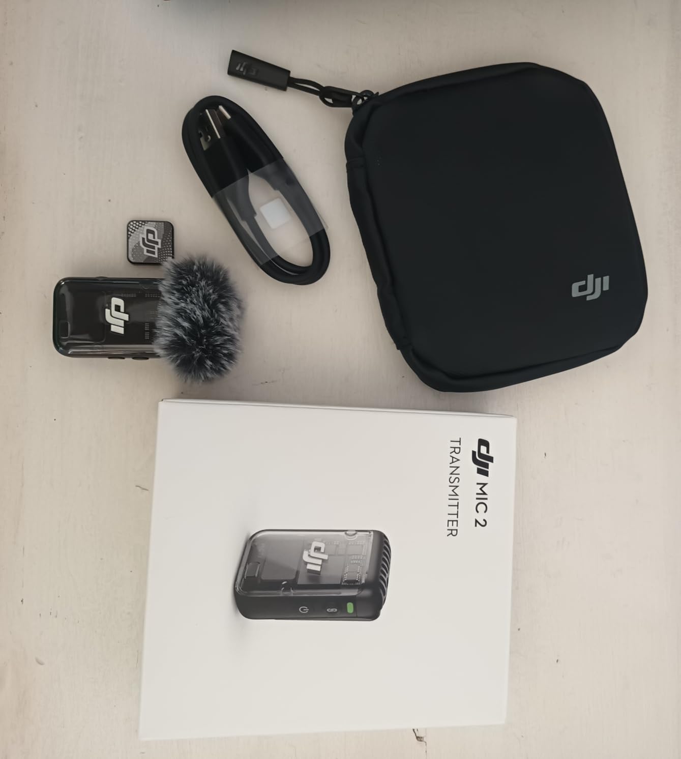 DJI Mic 2 Transmitter (Shadow Black), Wireless Microphone with Intelligent Noise Cancelling, 14-Hour Internal Recording, 6-Hour Battery, Magnetic Attachment, Bluetooth Microphone, YouTube, Vlogs customer photo 1