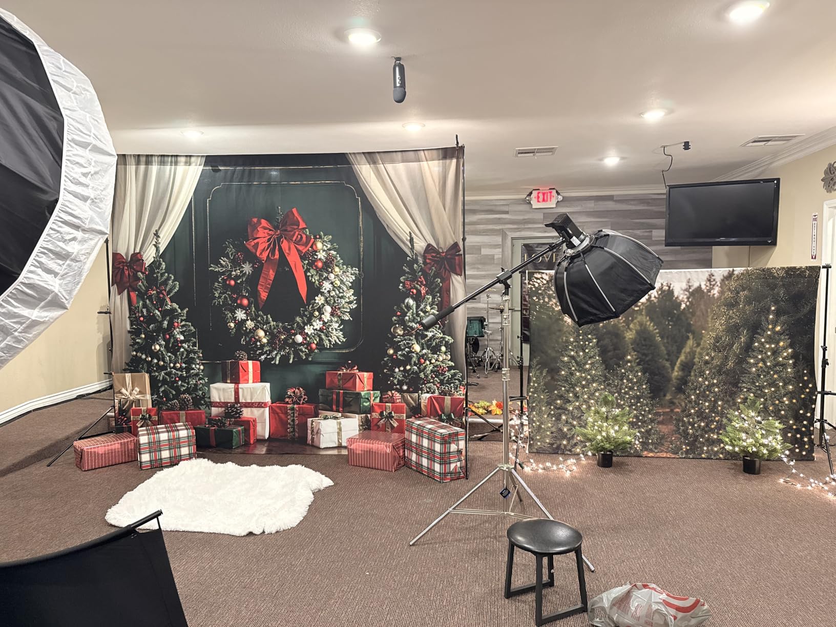 EMART 10x10FT Backdrop Stand, Photo Studio Back Drop Adjustable Stand with 6 Backdrop Clamps, 2 Sandbags and Carry Bag, Heavy Duty Background Support System Kit for Photography, Parties, Wedding, Video customer photo 1