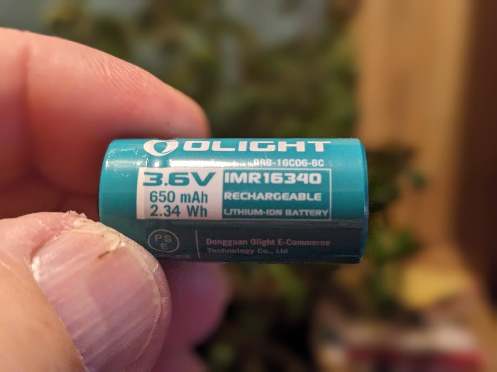 OLIGHT Baton4 Rechargeable EDC Flashlight, Bright Small Flashlight 1300 Lumens with MCC Charging Cable, IPX8 Waterproof, Multiple Modes Pocket Light for Home, Camping, and Emergencies customer photo 1