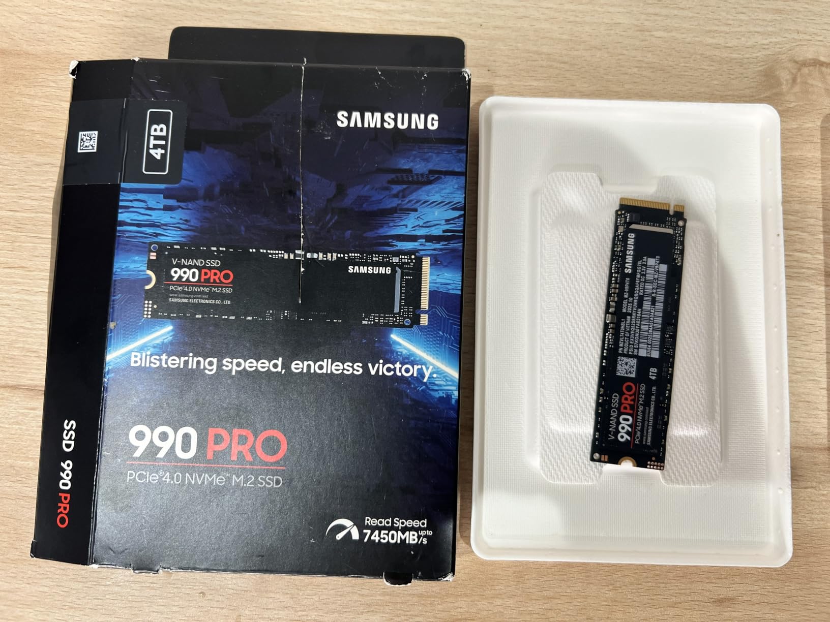 Samsung 990 PRO SSD 4TB PCIe 4.0 M.2 2280 Internal Solid State Hard Drive, Seq. Read Speeds Up to 7,450 MB/s customer photo 1