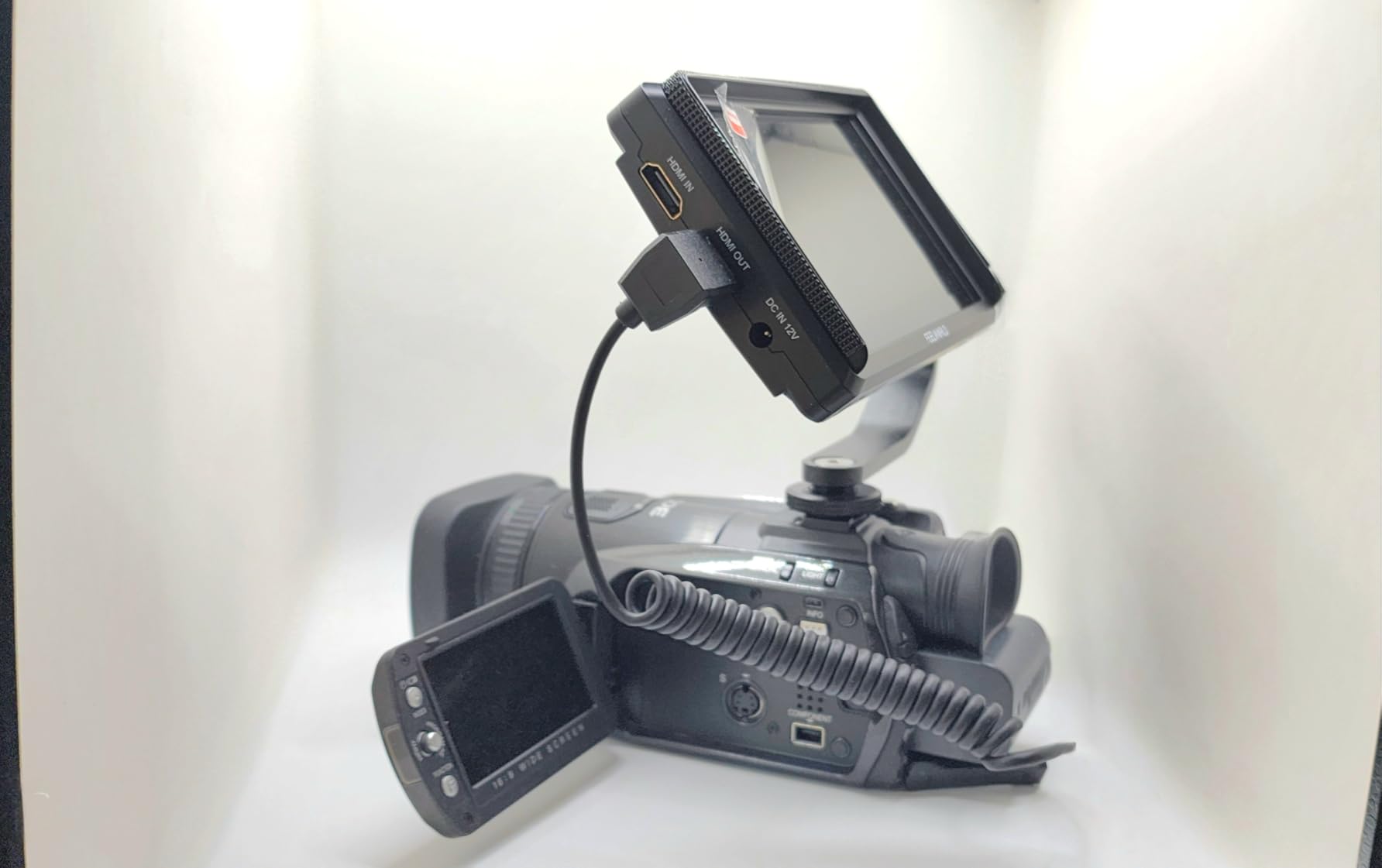 FEELWORLD S55 V3 6 Inch DSLR Camera Field Monitor Bundle - FHD IPS Screen, 4K HDMI in/Out, Tilt Arm, Power Output, Battery & Carry Case Included customer photo 2