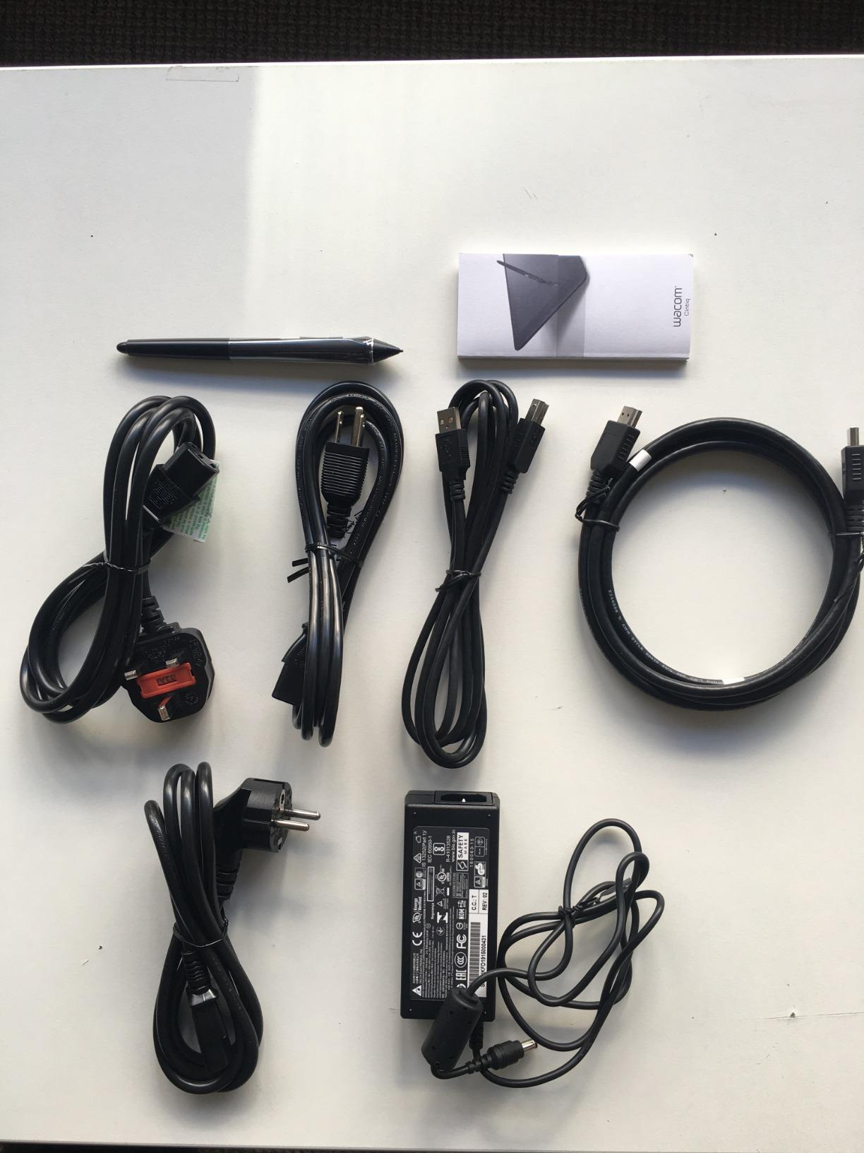 Wacom Cintiq 16 Drawing Tablet with Screen, 16 inch Display, Pro Pen 3 (Battery-Free), 100% sRGB Pen Display for Artists, Designers, Animation, Game Dev, Works with Mac, PC customer photo 1