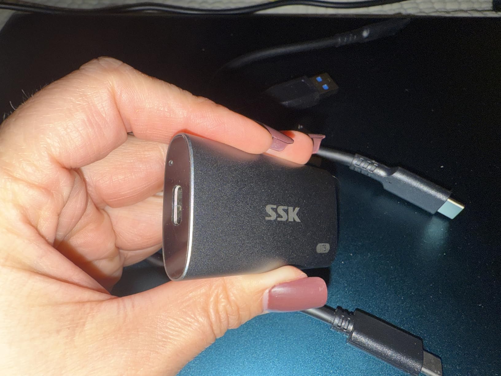 SSK Portable SSD 1TB, up to 2000MB/s External Solid State Drives, USB 3.2 Gen2X2 NVMe SSD External Hard Drive, Ultra Low Power Consumption for iPhone 15/ MacBook/Pro/OTG Phone/Laptops, SD600 customer photo 1