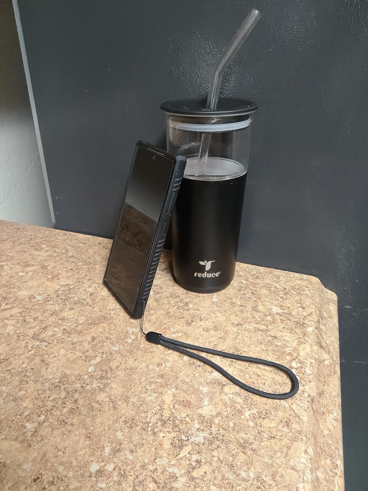 Galaxy S24 Ultra Cell Phone, 256GB AI Smartphone, Unlocked Android, 200MP, 100x Zoom Cameras, Fast Processor, Long Battery Life, Edge-to-Edge Display, S Pen, US Version, 2024, Titanium Gray customer photo 1