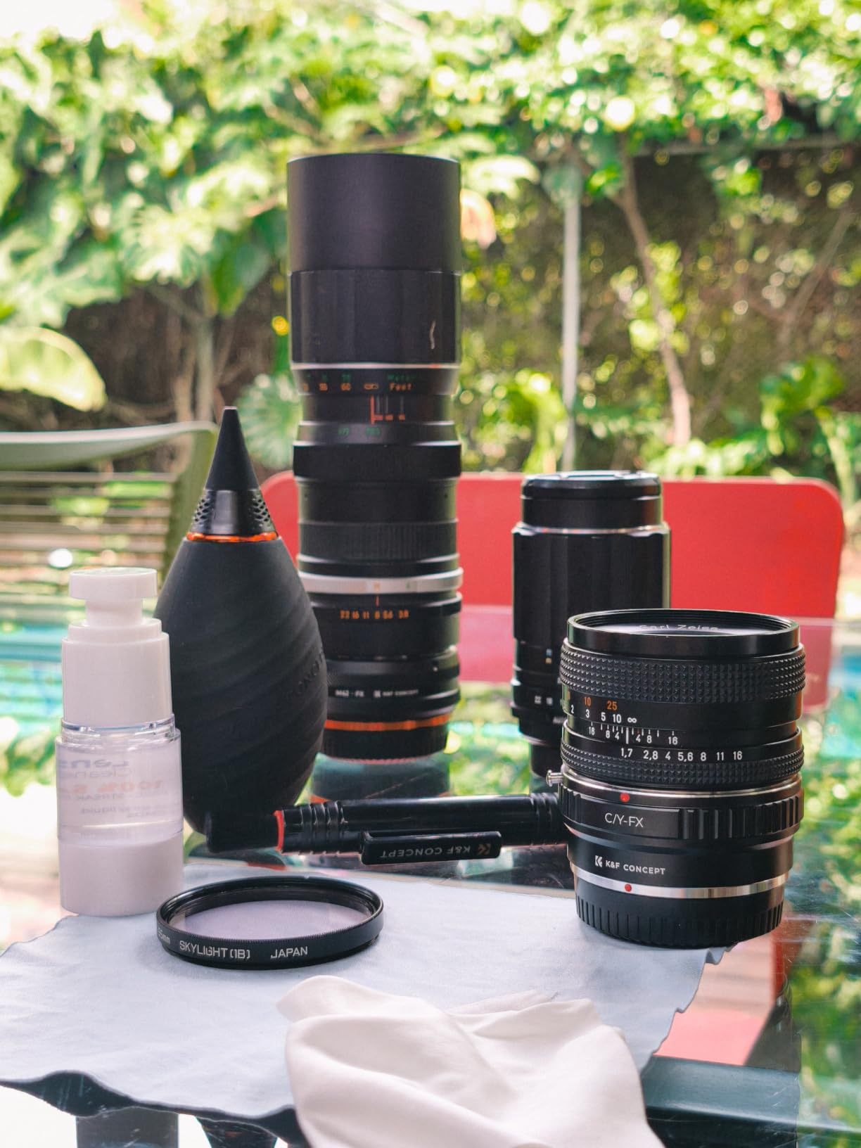 K&F CONCEPT 10-in-1 Camera Lens Cleaning Kit for DSLR Camera Lens Filter Cell Phones with Advanced Silicone Air Blower*1+Short Nozzle*1+Long Nozzle*1+Cleaning Cloth*6+Cleaning Pen*1+15ML Cleaner*1 customer photo 1