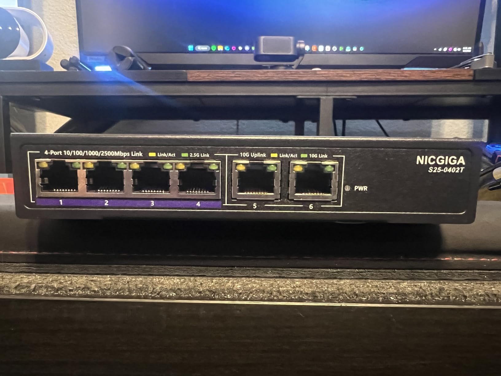 8 Port 10G Ethernet Switch Unmanaged,with 8X 10Gb Base-T Ports, NICGIGA 10Gbps Network Switch Easy for 10G NAS,PC,WiFi7 Router,10G Adapter/NIC. Desktop or 19-inch Rack Mount, Plug and Play customer photo 1