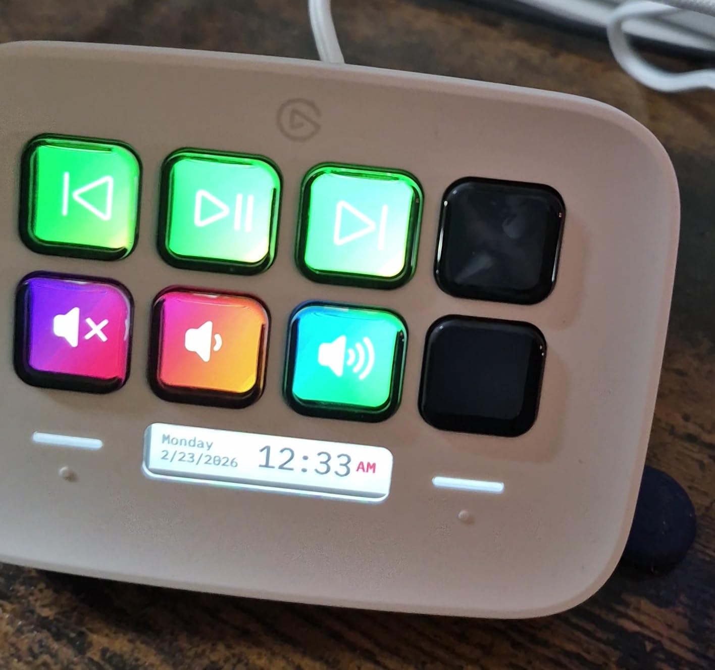 Elgato Stream Deck Neo - 8 Customizable Keys, 2 Touch Points, Speed Through Tasks & Workflows - Control Word, Excel, PowerPoint, Teams, Zoom, Spotify and More, Drag-n-Drop Setup - Works with Mac & PC customer photo 1