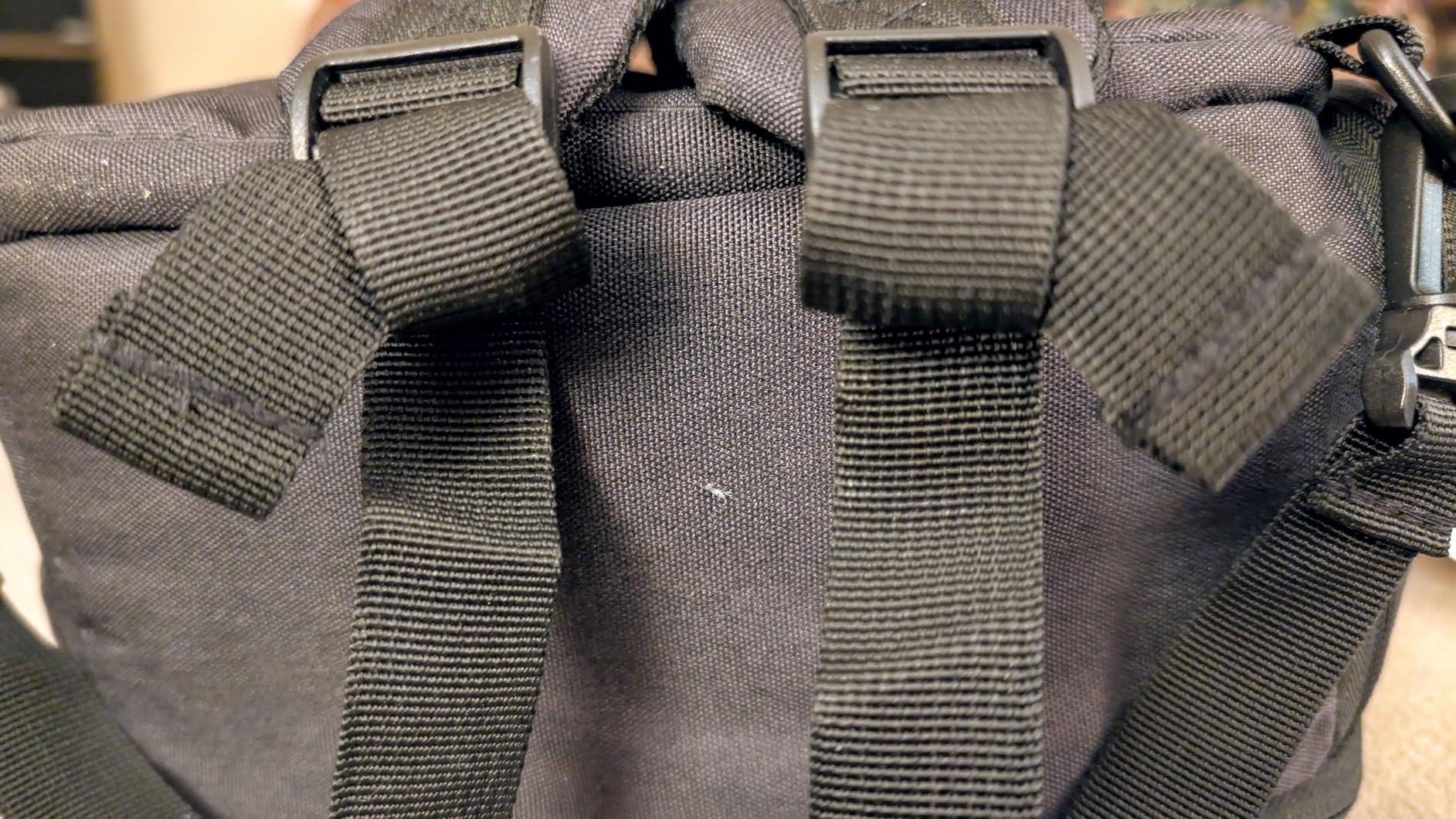 BAGSMART Camera Backpack, DSLR SLR Small Camera Bags for Photographers Compatible for Sony Canon Nikon, Shoulder Strap 2-in-1 Travel Backpack Fits 12.9