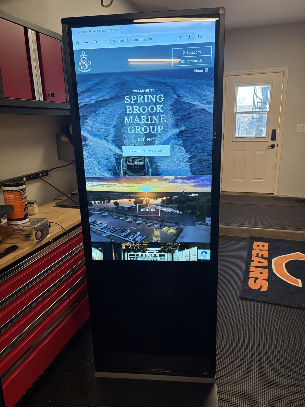 65 inch Indoor Digital Signage,CMS Software,4K UHD 2160p LCD Screen IPS Floor Standing Digital Kiosks Interactive Displays with WiFi HDMI/USB Input Auto AD Player, Android OS customer photo 2