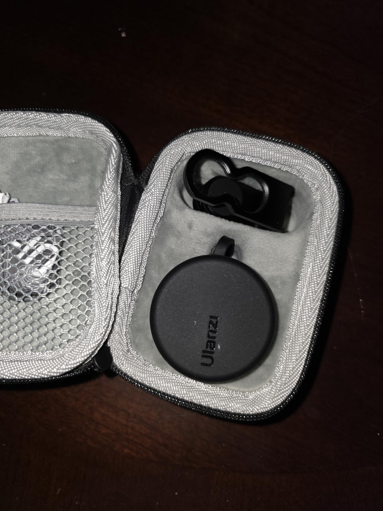 ULANZI CL-003 Phone Macro Lens, HD 75mm Phone Camera Lens for 17mm Thread, Compatible with iPhone Samsung Smartphone Cage Case with 17mm Adapter customer photo 1