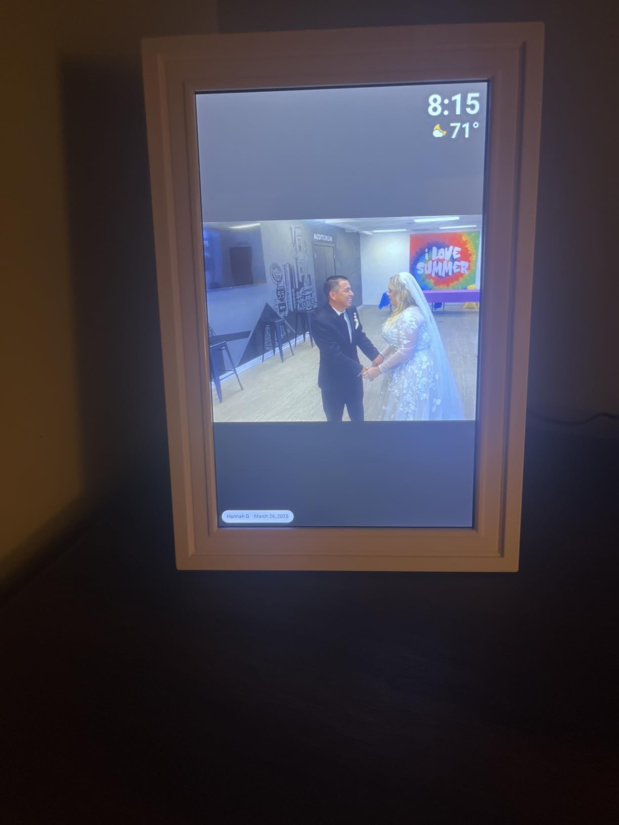 Digital Picture Frame, 10.1'' Frameo Digital Frame Wifi, 32GB Memory, 1280*800 HD Touch Screen Digital Photo Frame, Wall Mountable, Auto-Rotate, Share Instantly, Wedding, Birthday Gifts for Women, Mom customer photo 2