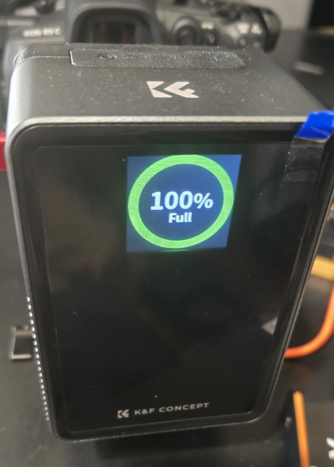 K&F CONCEPT V Mount Battery 99Wh with PD100W Fast Charging 14.8V/6700mAh Mini V-Mount Battery with D-Tap, DC, Dual USB-C, USB-A, TFT Display for Camera, Camcorder, Monitor, Video Light, KF-V99 Pro customer photo 1