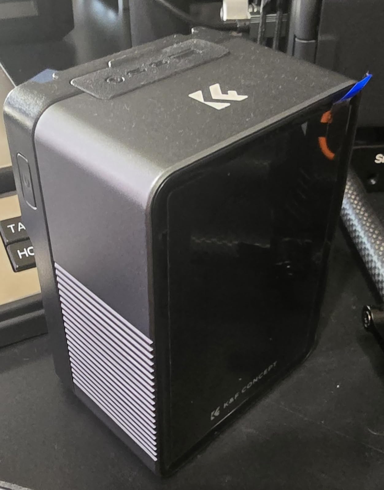 K&F CONCEPT V Mount Battery 99Wh with PD100W Fast Charging 14.8V/6700mAh Mini V-Mount Battery with D-Tap, DC, Dual USB-C, USB-A, TFT Display for Camera, Camcorder, Monitor, Video Light, KF-V99 Pro customer photo 2