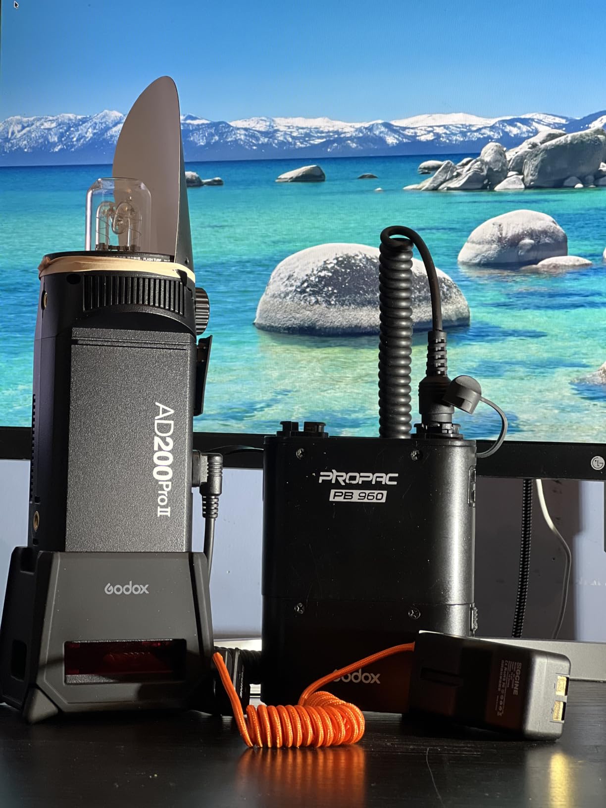 AD200 Pro II GODOX AD200Pro II AD200ProII, 200Ws TTL Pocket Flash with Improved Heat Dissipation, Color Screen, Bi-Color Modeling Light, 1/1 to 1/512 Wider Output, 500 Full Power Flashes customer photo 1