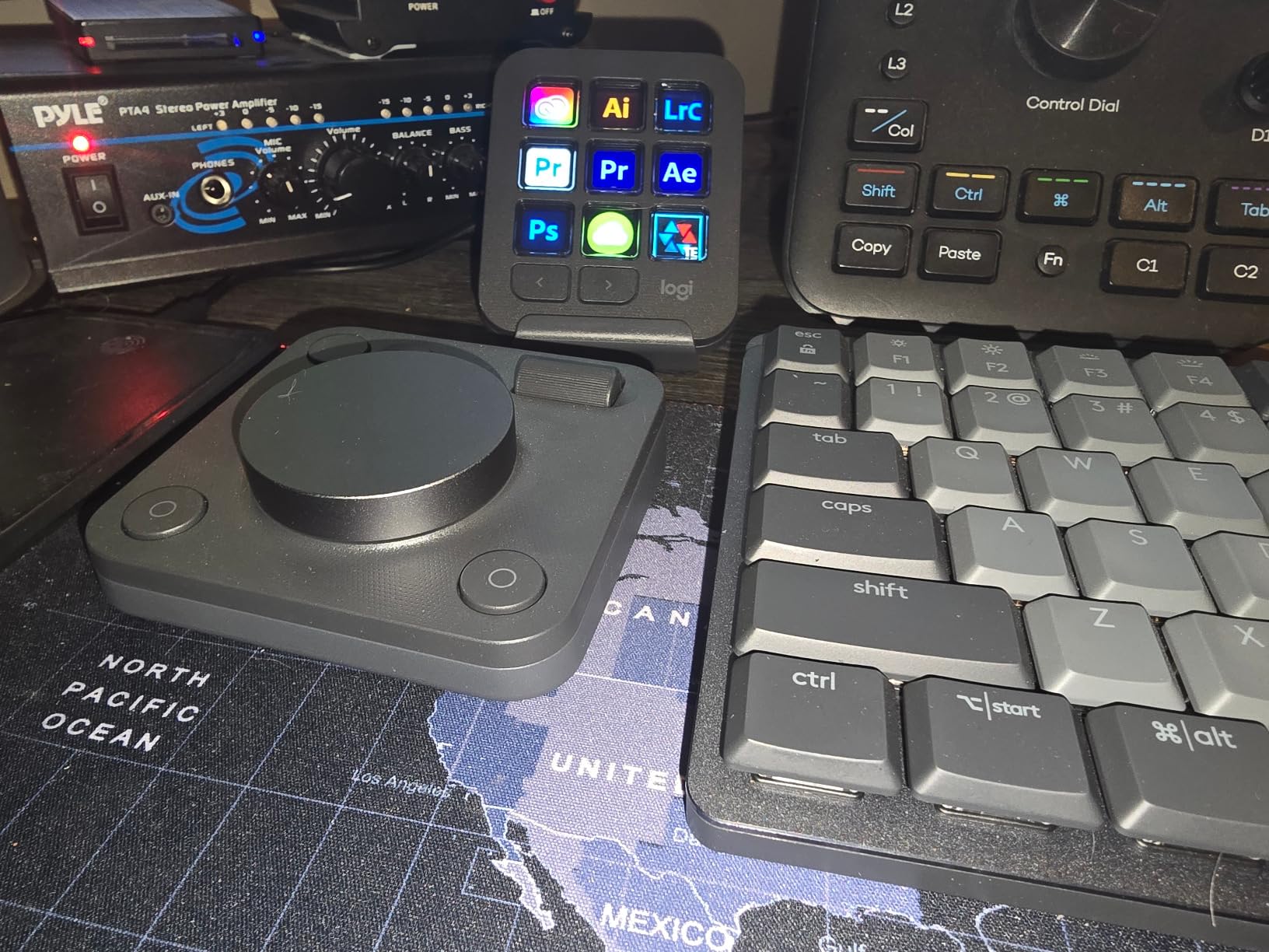 Logitech MX Creative Console, 9 Customizable LCD Keys, Stream Deck Accessories, Connectivity Technology USB-C, Control Dial for Graphic Design, Zoom, Spotify - Graphite, 3-Month Adobe Cloud Membership customer photo 1