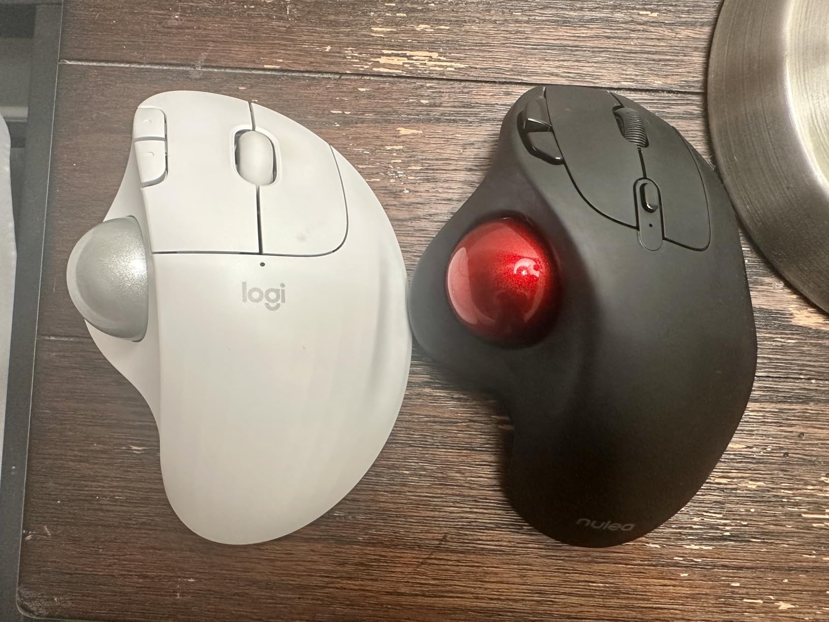 Logitech Ergo M575S Wireless Trackball Mouse, Wireless Ergonomic Mouse with Bluetooth and Encrypted Dongle customer photo 1