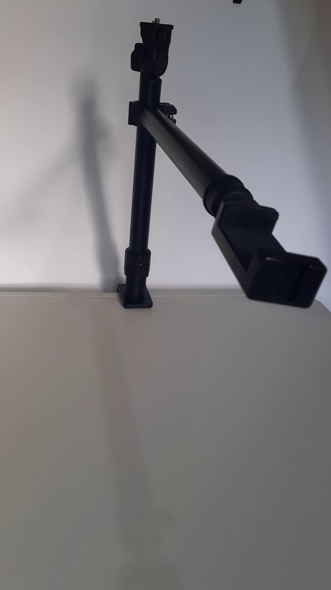 SMALLRIG Triangle Camera Desk Mount, Max. Load 3kg/ 6.6lbs, Overhead Mount with Auxiliary Support Rod, with Phone Holder and Small Ball Head for Camera/Phone/Light/Webcam customer photo 2