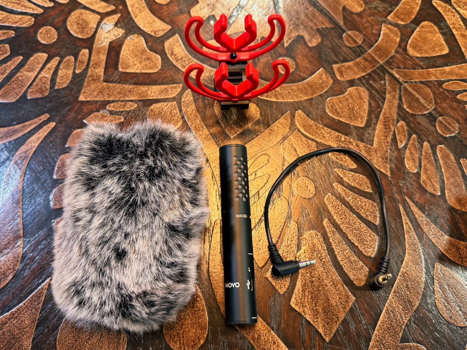 Movo X1-Mini Video Shotgun Mic for Camera - Supercardioid 3.5mm/USB-C Analog/Digital Camera Microphone for DSLR, iPhone and Android Smartphones, Computers - Compatible with Canon EOS, Nikon, Sony customer photo 1