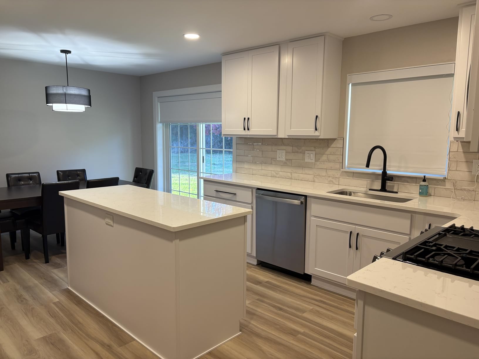 KINCMO Motorized Blinds with Remote,100% Blackout Motorized Roller Shades Work with Apple Homekit,Alexa,Google, Custom Electric Blinds with App,Voice Control customer photo 1