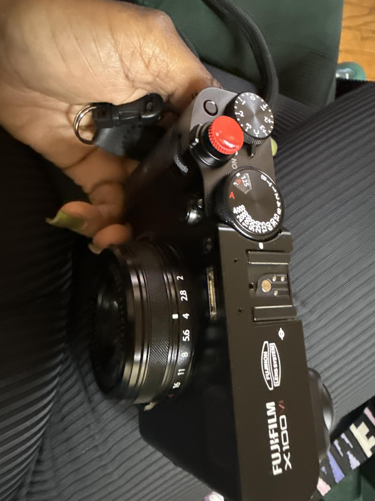 Fujifilm X100VI 40.2 MP Mirrorless Camera with Fixed 23mmF2 Lens (APS-C X-Trans CMOS 5 Sensor, X-Processor 5, Hybrid Viewfinder, LCD Tilt Touchscreen, Face Detection AF, 20 Film Simulations - Black customer photo 1