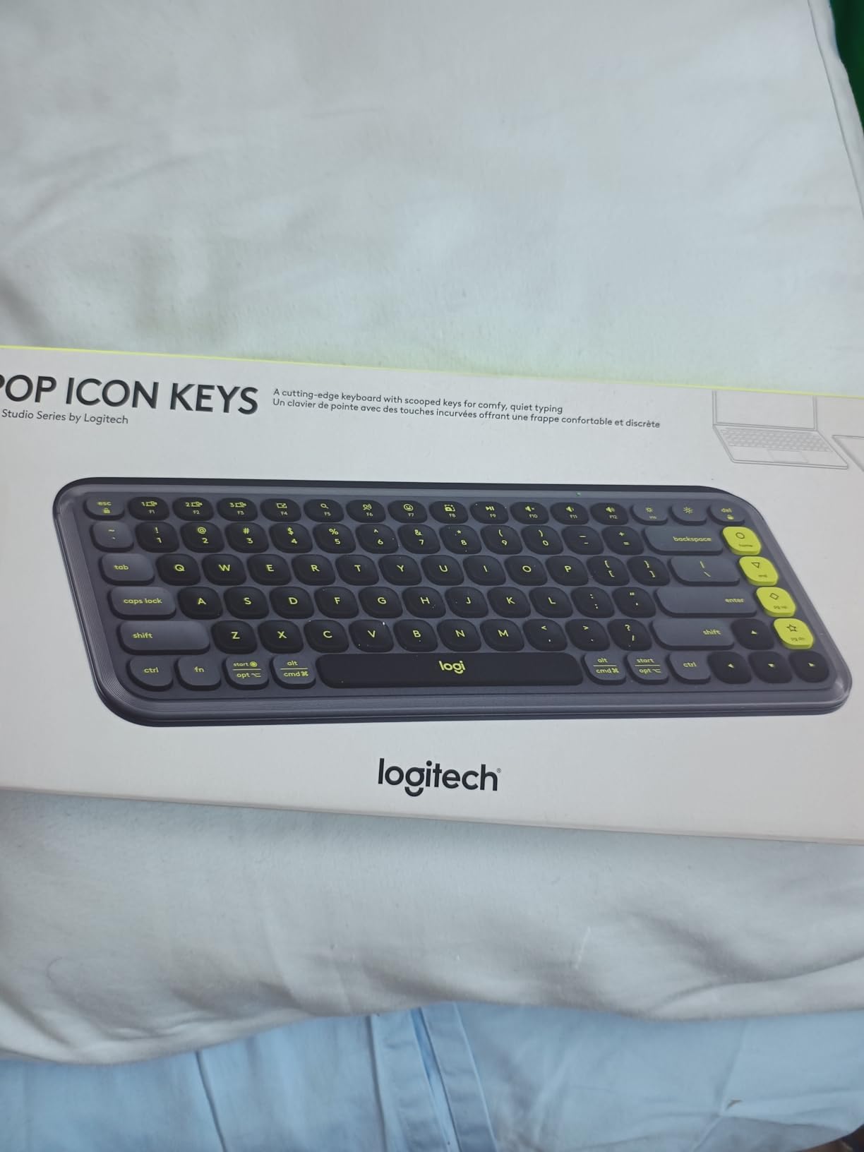 Logitech POP ICON Keys Wireless Bluetooth Keyboard, Comfortable Typing, Programmable Keys, Easy-Switch Between up to 3 Devices, for Laptop, Tablet, PC - Graphite and White customer photo 2