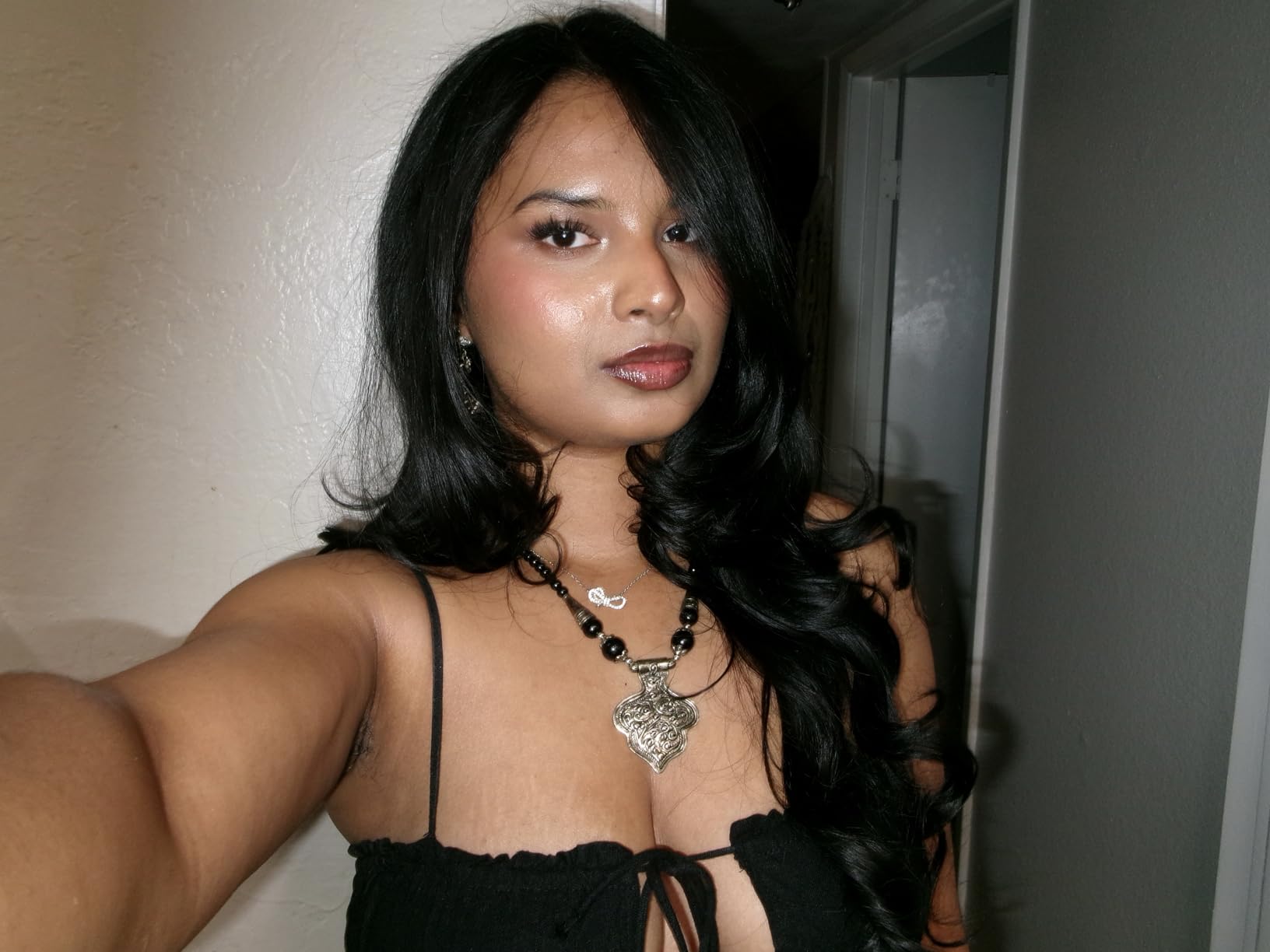 KODAK PIXPRO FZ55 16MP Digital Point & Shoot Camera, 5X Optical Zoom, 28mm Wide Angle, 1080P Full HD Video, Bundle with 32GB SD Card, Protective Case, and Hi-Speed Card Reader (Red) customer photo 1