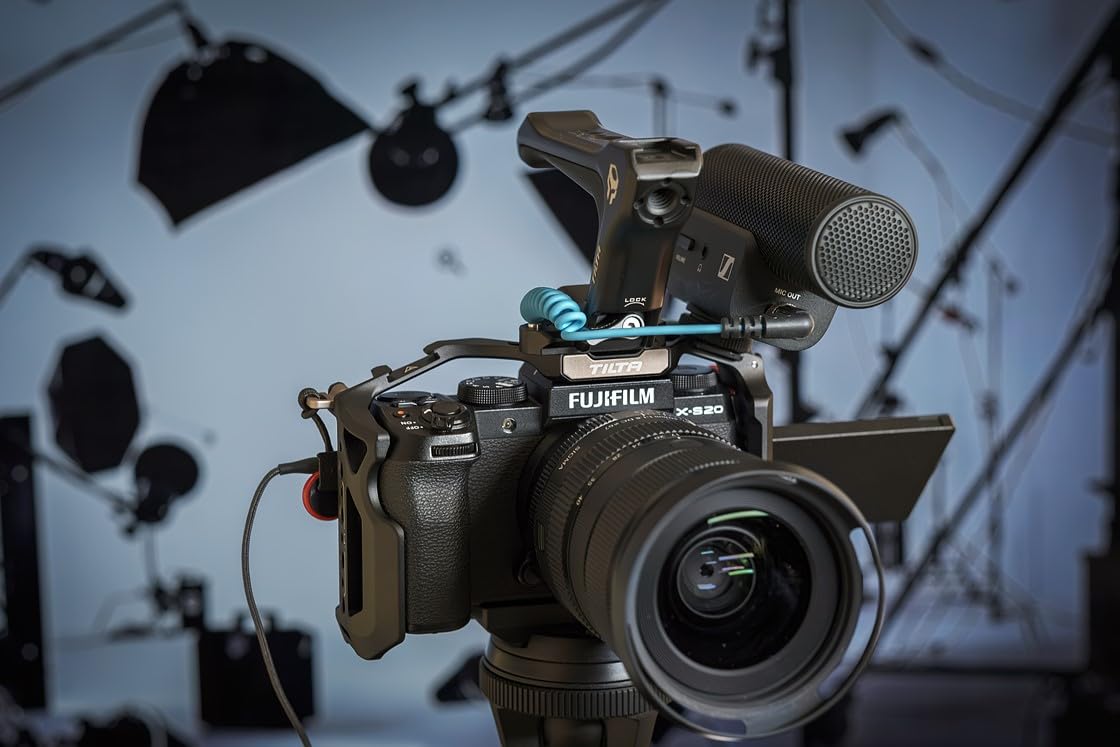 Profile Wireless 2-Channel All-in-One 2.4 GHz Clip-On & Handheld Microphone System customer photo 1