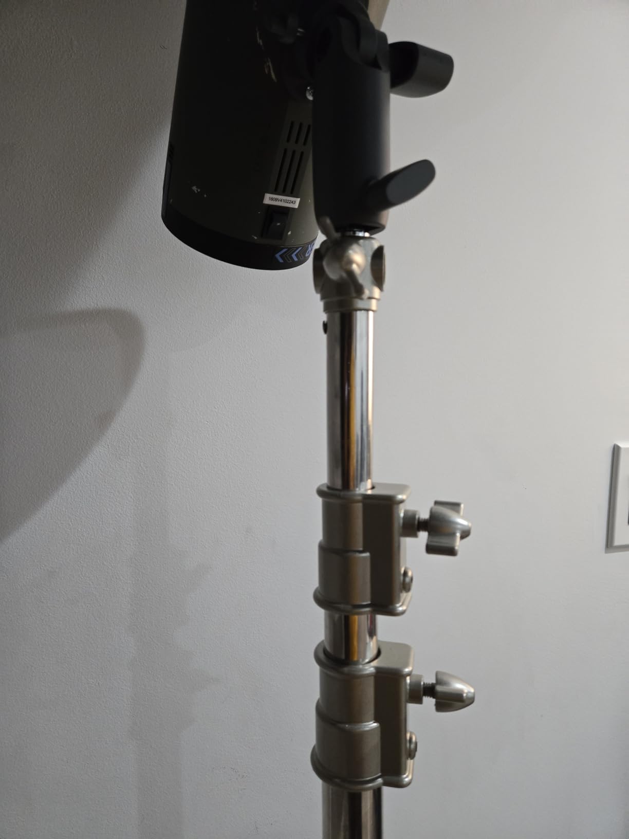 9.2 FT Stainless Steel Photography Stand, Heavy Duty Tripod With 1/4 to 3/8 Screw Adapter for Strobe, LED Video Light, Ring Light, Monolight, Softbox customer photo 2