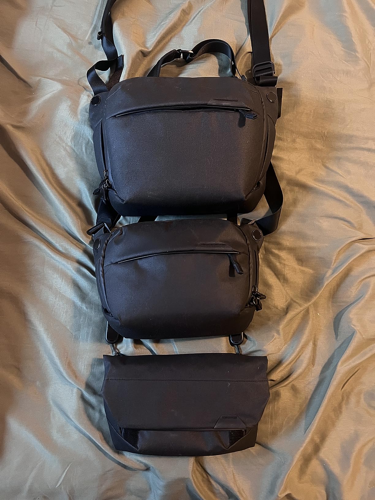 Peak Design Field Pouch V2, Charcoal, 2-in-1 Organizer and Sling Bag, Adjustable Shoulder Strap and Integrated Belt Loops, Weatherproof Nylon Canvas, Organizer Pouch or Carry Bag for Men and Women customer photo 1