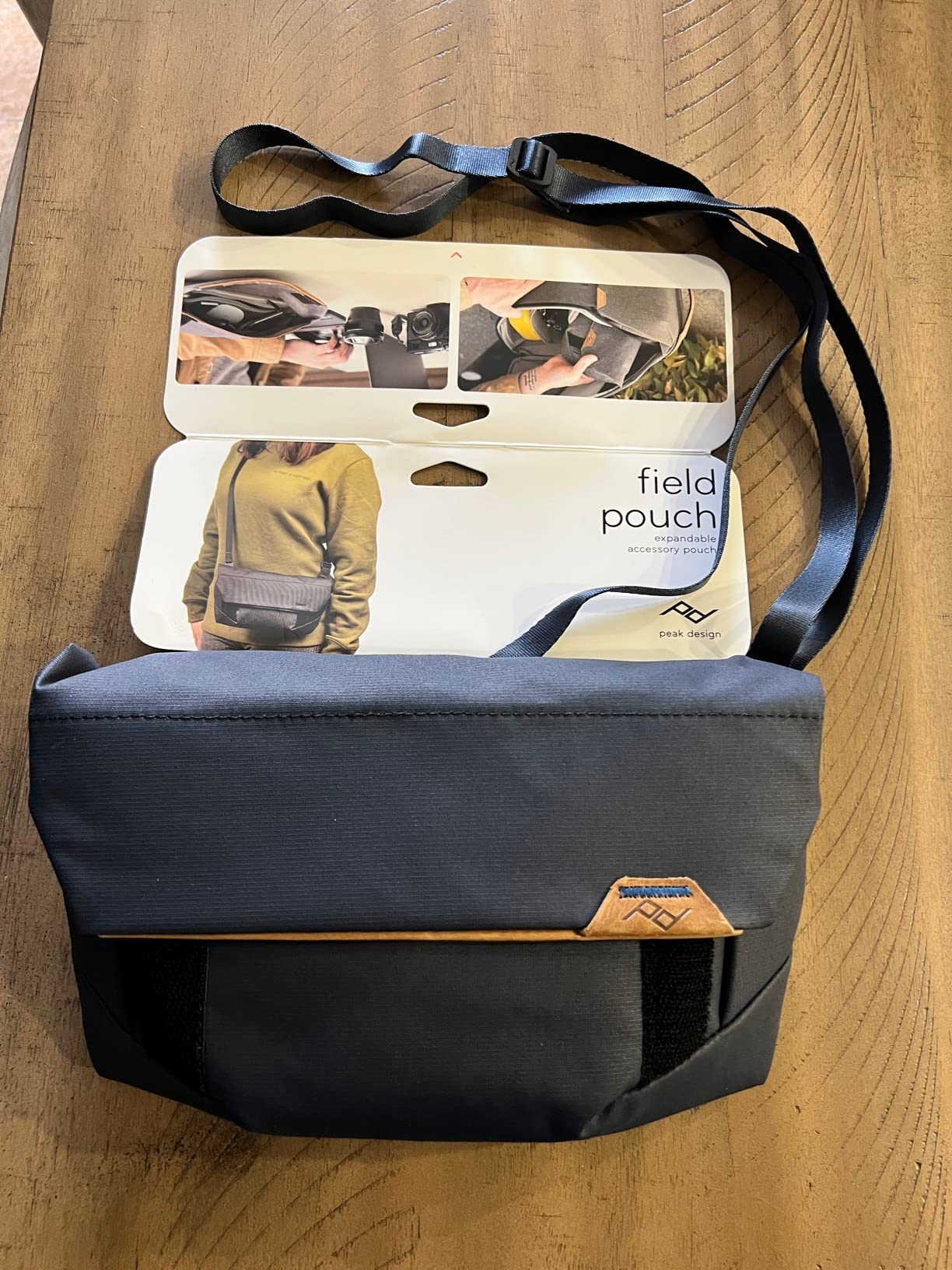 Peak Design Field Pouch V2, Charcoal, 2-in-1 Organizer and Sling Bag, Adjustable Shoulder Strap and Integrated Belt Loops, Weatherproof Nylon Canvas, Organizer Pouch or Carry Bag for Men and Women customer photo 2