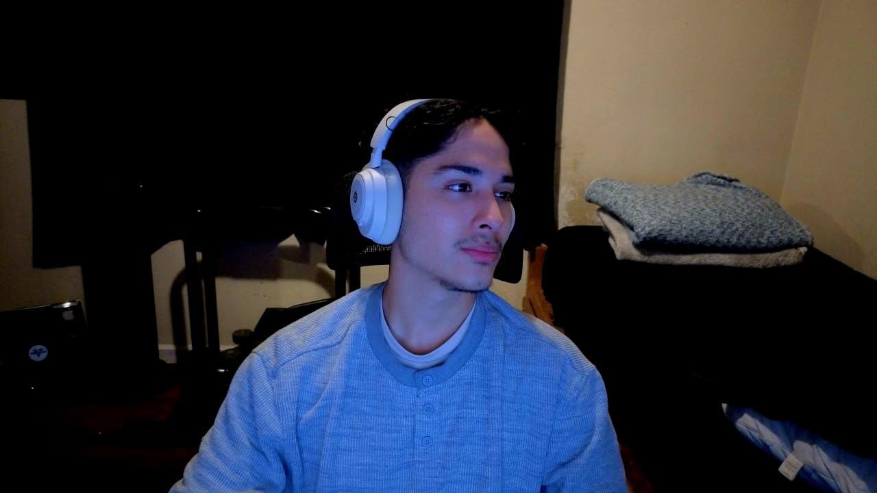 Insta360 Link 2 - PTZ 4K Webcam for PC/Mac, 1/2