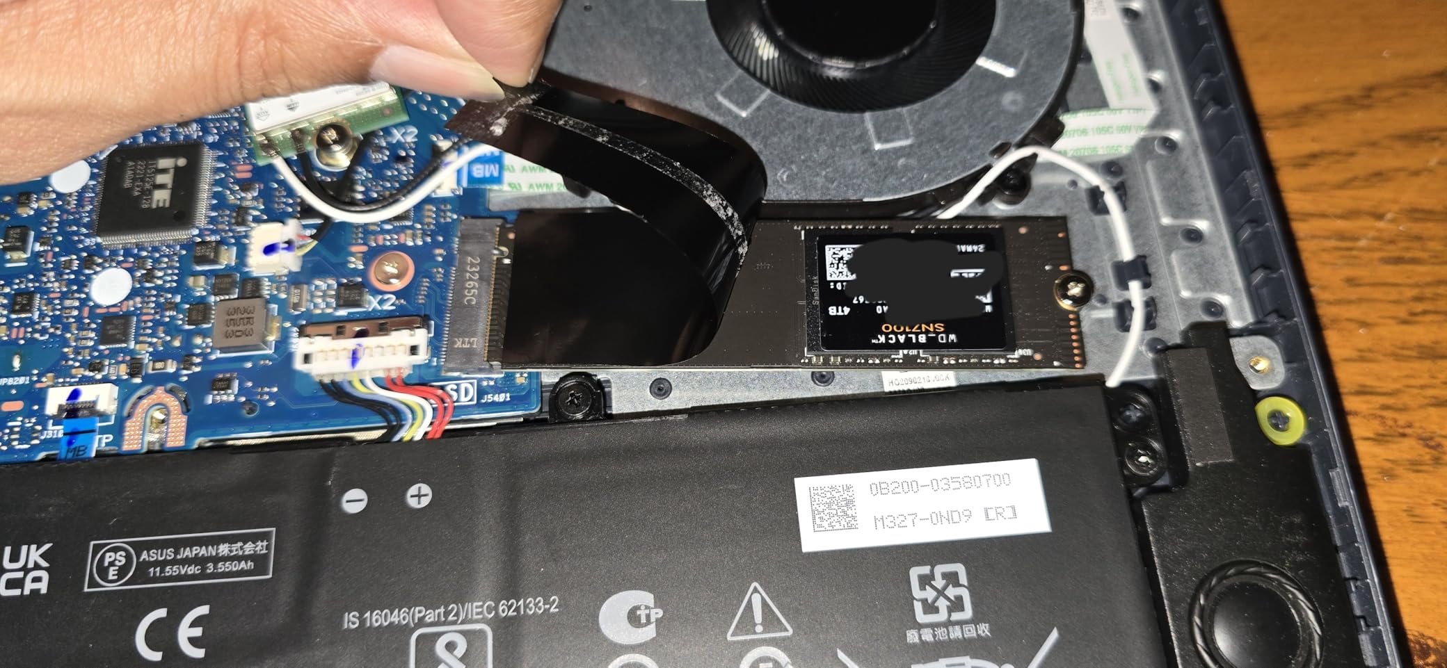 WD_Black SN7100 2TB NVMe SSD - Gen4 PCIe, M.2 2280, Up to 7,250 MB/s Read Speed, Up to 6,900 MB/s Write Speed, Next Gen TLC 3D NAND, for Laptops, Handheld Gaming Devices - WDS200T4X0E customer photo 1