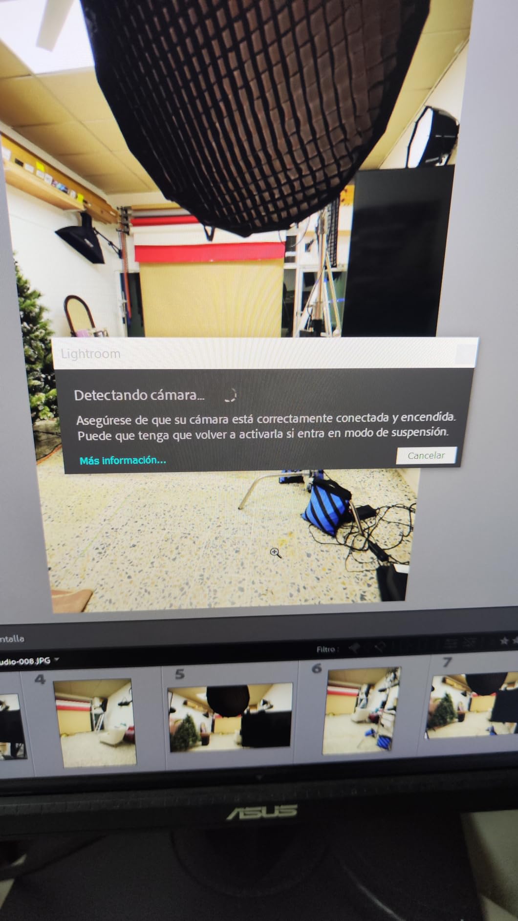 TetherPro Optima 10Gbps Gen 2 USB-C, 15' (4.6m), Straight to Right, High-Visibility Orange customer photo 2