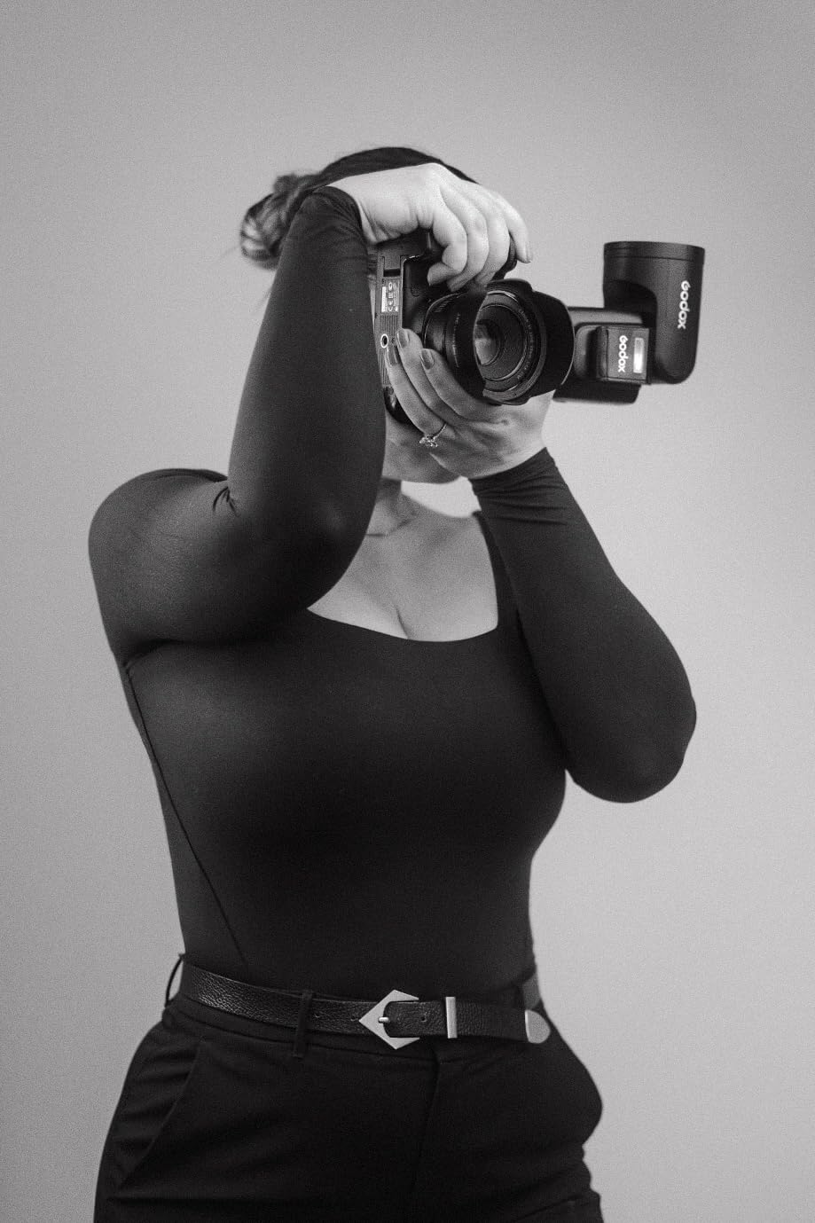 Godox V1 Pro C V1Pro-C USA Version Camera Flash Compatible for Canon Camera Flash Speedlite,76Ws 2.4G TTL 1/8000 HSS,500 Full Power Flashes,1.3s Recycle Time,2980mAh Li-ion Battery,LED Modeling Lamp customer photo 1