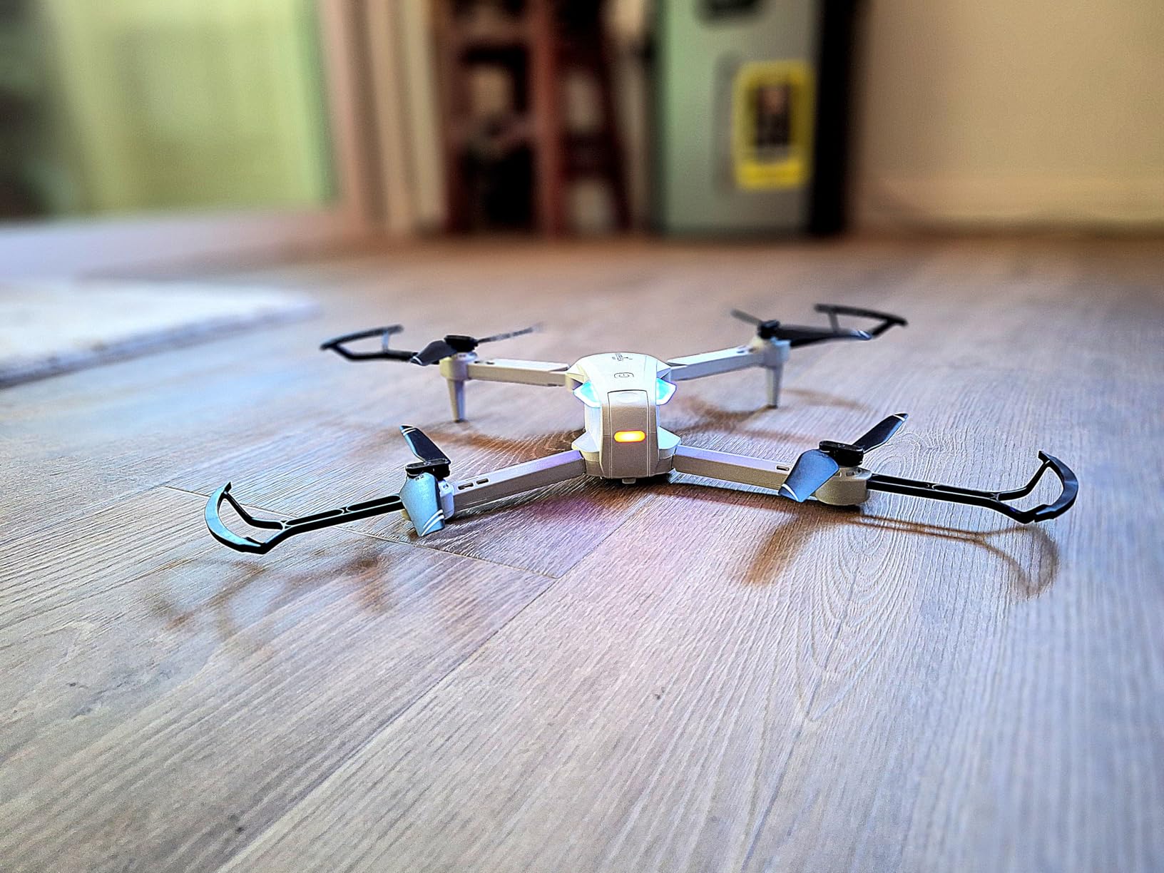 Drone with 1080P Camera for Beginners and Adults, Foldable Remote Control Quadcopter with Voice Control, Gestures Selfie, Altitude Hold, One Key Start, 3D Flips, 2 Batteries, Not water-proof, Toy for Beginners customer photo 2