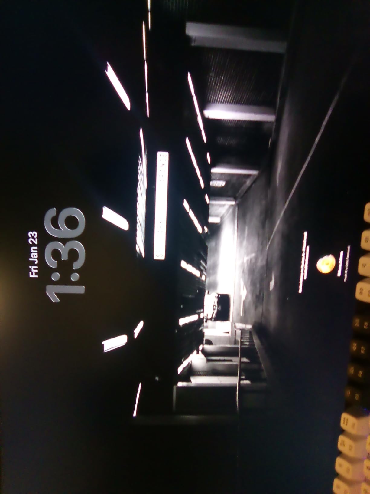 InnoView 23.8 Inch 2K 100Hz Large Portable Monitor Delta E<2 100% sRGB Fast IPS Portable Gaming Monitor QHD w/180 degree Adjustable Stand USB-C HDMI Laptop Monitor for PS5/4 Desktop MacBook Switch Xbox 2560X1440 customer photo 2