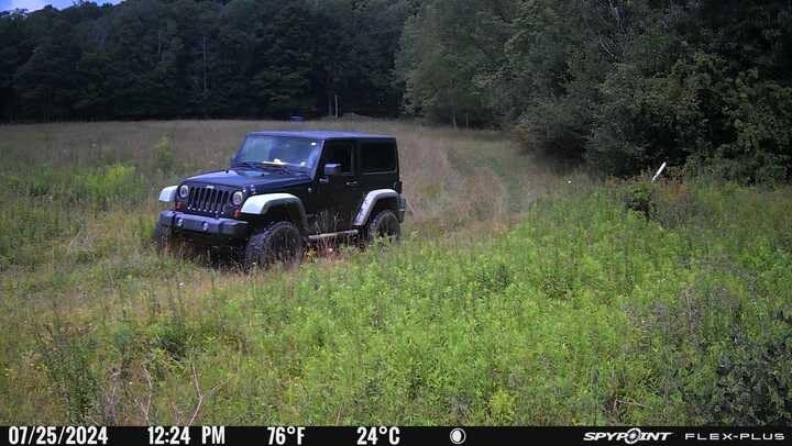 SPYPOINT Flex-Plus Starter Pack Cellular Trail Camera with SD Card, 36MP Photos and 1080p Videos w/Sound, Double The Battery Capacity, GPS-Enabled, Dual-SIM LTE Connectivity customer photo 2