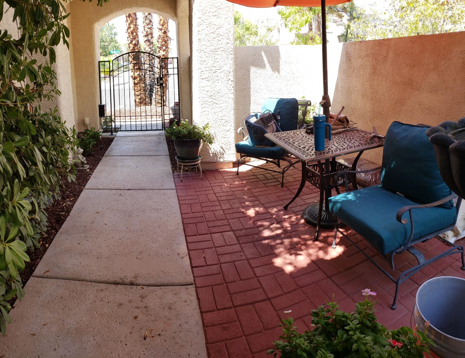 VINGLI 8-Person Outdoor Dining Table, Metal Dining Table with Umbrella Hole Cast Aluminum Patio Table, Rectangle Table Outdoor Furniture Garden Table (87