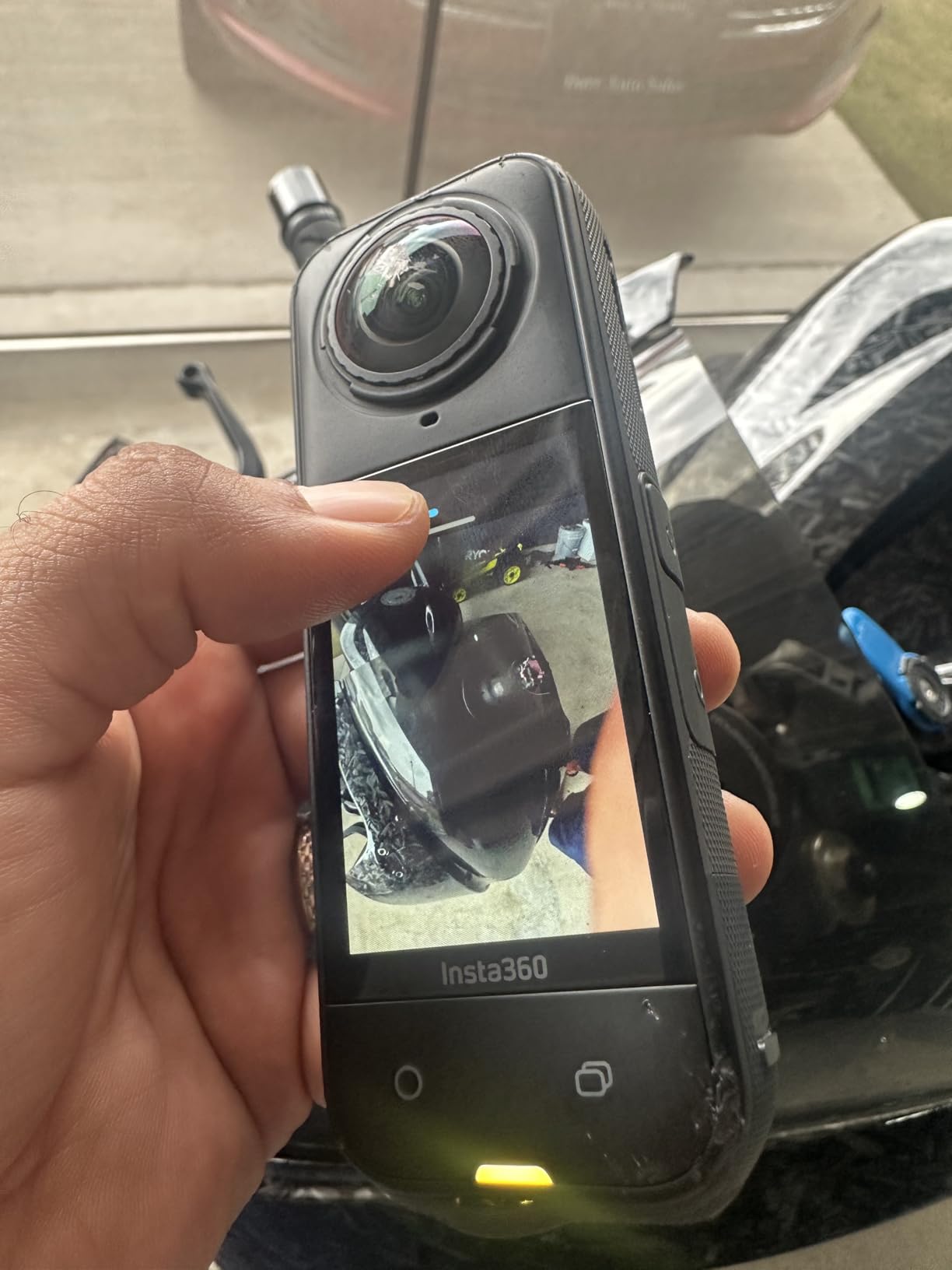 Insta360 X5 Get-Set Bundle - Waterproof 8K 360° Action Camera, Leading Low Light, Invisible Selfie Stick Effect, Rugged and Replaceable Lens, 3-Hour Battery, Built-in Wind Guard customer photo 2