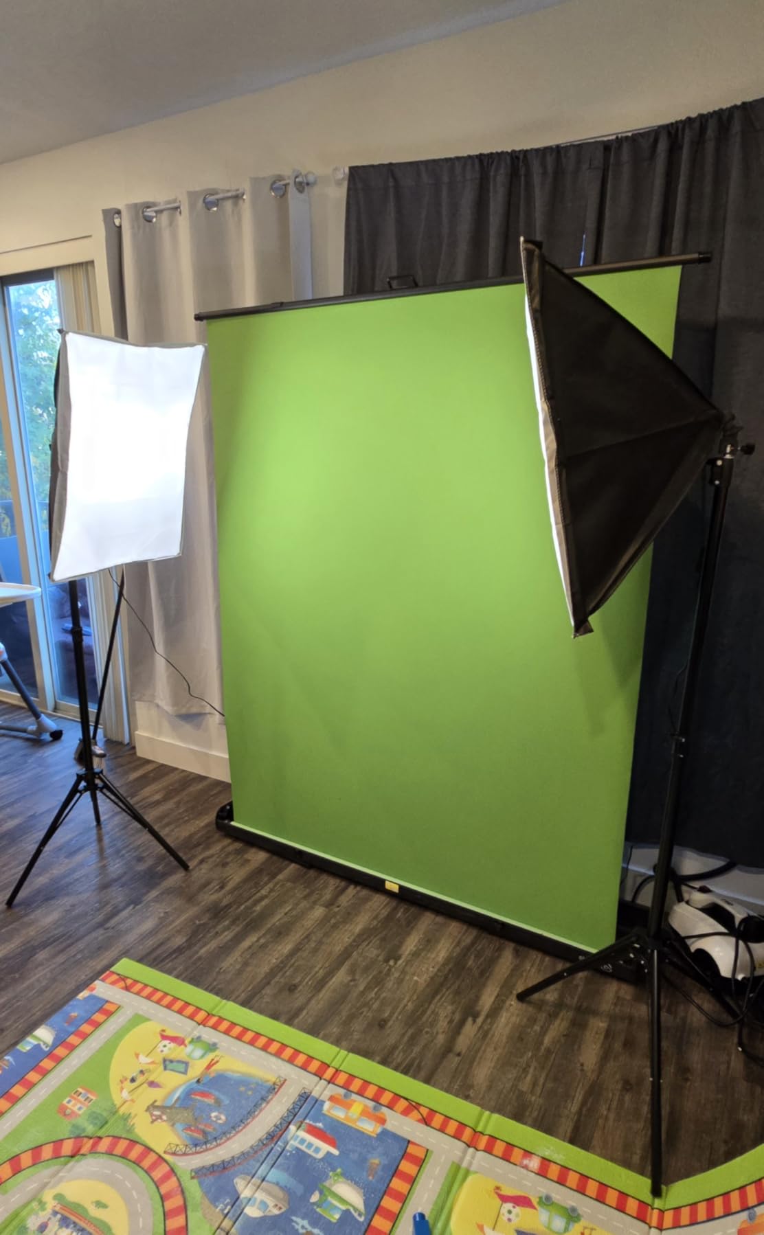 NiceVeedi 85W Photography Lighting, 2-Pack 20'' x 28'' Professional Softbox Lighting Kit with 53'' Boom Arm & 91'' Tripod Stand, Remote Control, Studio Lights for Live Streaming/Portrait/Photography customer photo 1