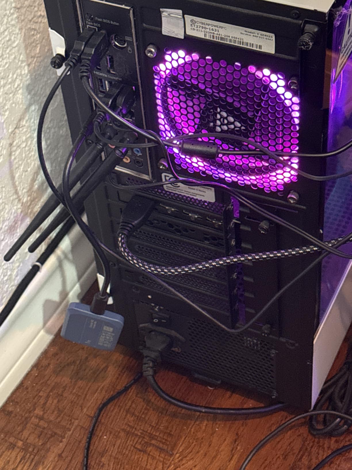 Crucial X10 4TB Portable SSD, Up to 2,100MB/s, USB 3.2 USB-C, External Solid State Drive, Compatible with Windows, Mac & Android, Durable Storage for Games, Photos & Files, Blue - CT4000X10SSD9-02 customer photo 1