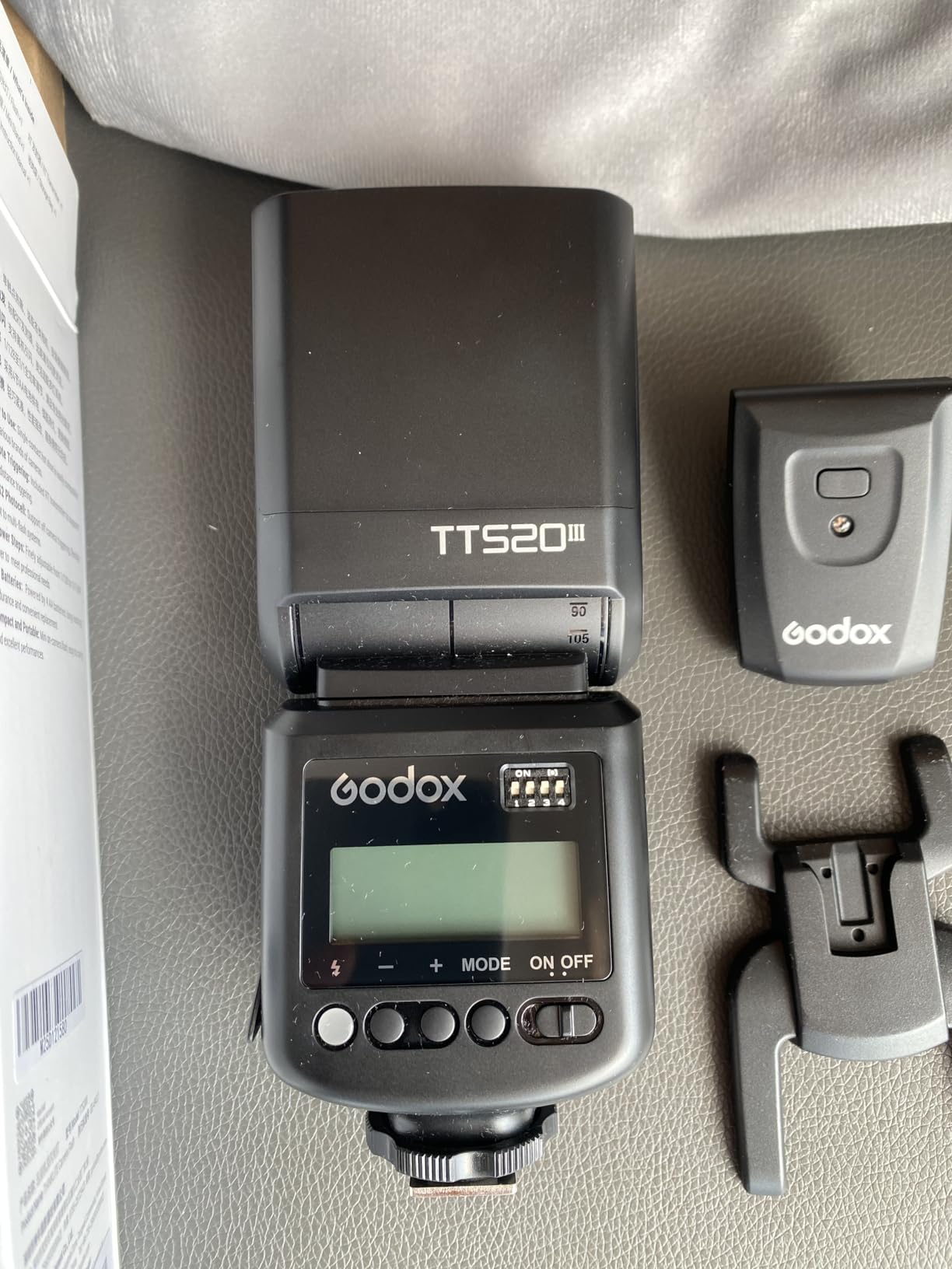 GODOX TT520 III Camera Flash Speedlite, Built-in Receiver and RT Transmitter, S1/S2 Modes, 8 Power Levels, Compatible with Canon Nikon Pentax Olympus Fujifilm Panasonic customer photo 2