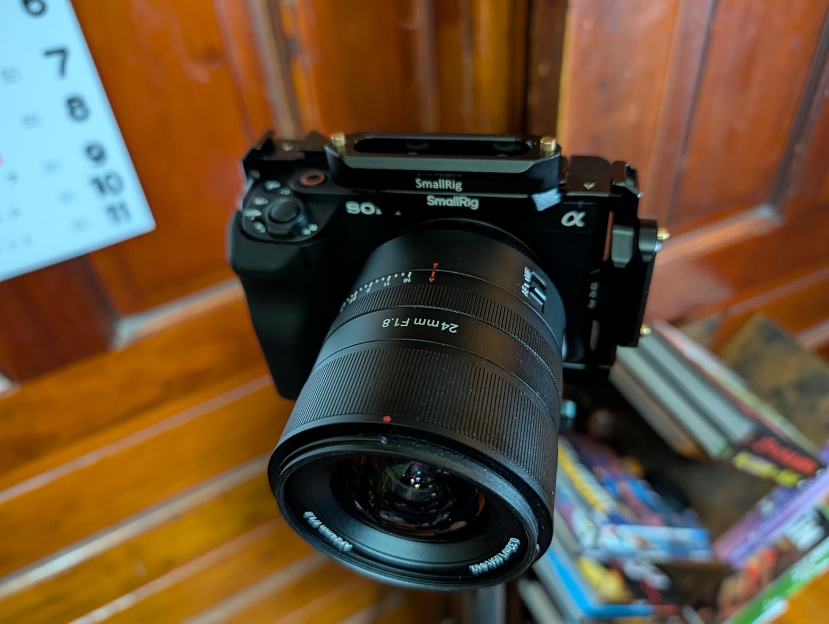 7artisans AF 24mm F1.8 Camera Lens for Sony E Mount, Full Frame, Large Aperture, Prime, STM Auto Manual Focus, Face/Eye Auto Focus, for Portraiture/Street Photography/Humanistic Subjects customer photo 2