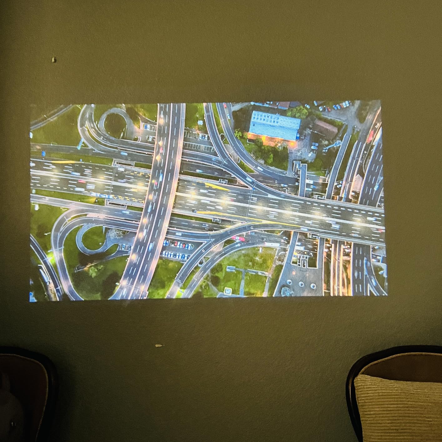 Mini Projector With Wifi And Bluetooth, Built-in APPS & Electric Focusing & 210 Degree Rotation, 1080P Portable Projector, Movie Projector for Bedroom, Supports Smartphones/TV Stick/iPad/PS5/Laptop/HDMI/USB customer photo 1