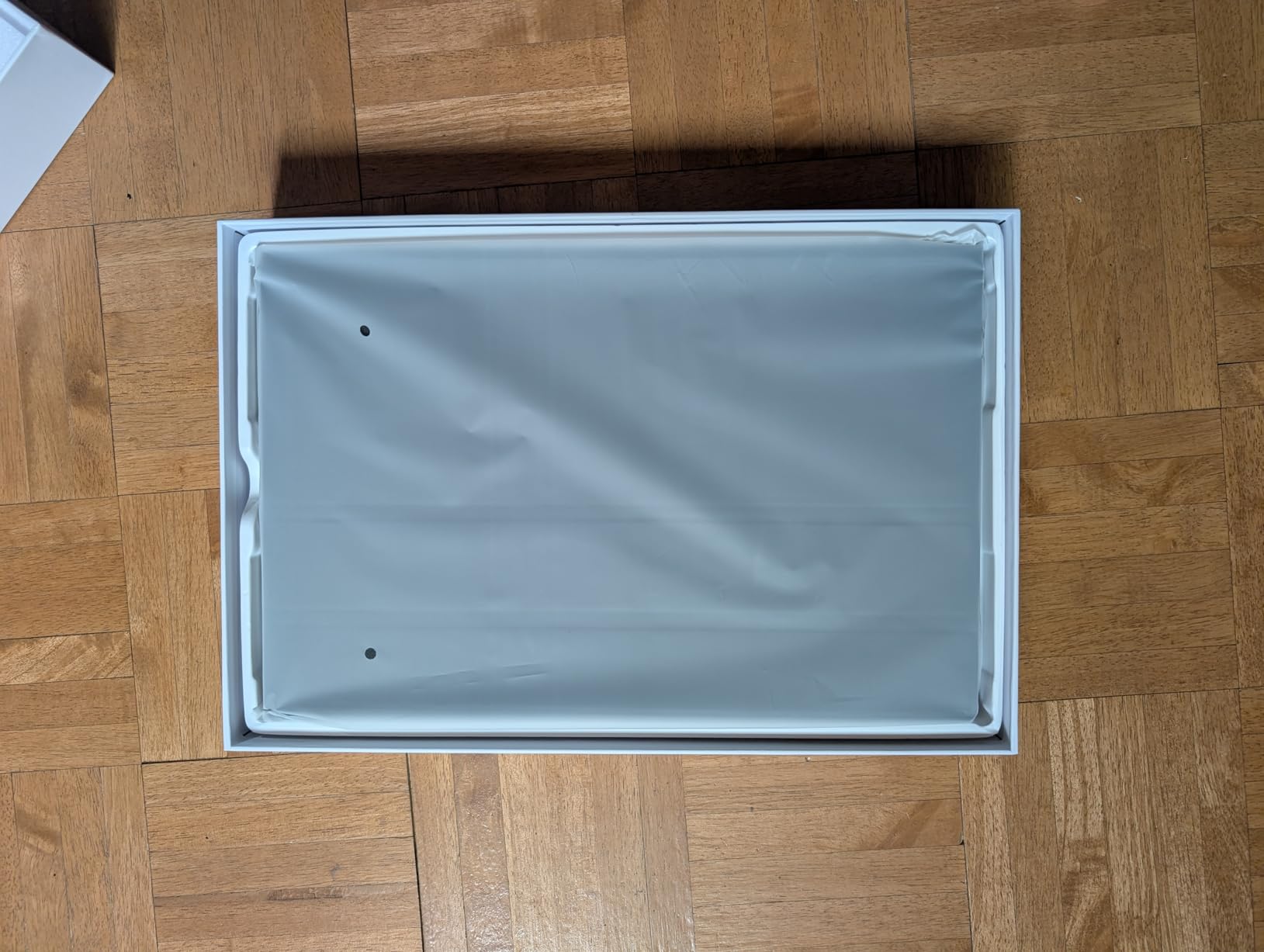 Newsoul 4K Portable Monitor 1200Nits Ultra Bright 16'' Laptop Monitor 2000:1 Contrast Fast IPS Matte Screen with USB-C HDMI VESA, Slim External Screen for Laptop/Phone/Game Console/Office/Travel customer photo 2