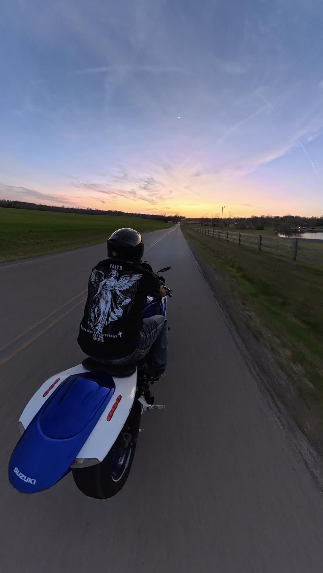 Insta360 X5 Construction Bundle - 360° Construction Camera, 8K30fps 360 HDR Video, 72MP Photo, Selfie Stick, Supports OpenSpace, DroneDeploy, Cupix, FARO Sphere XG, Dalux, PlanRadar, Evercam & More customer photo 1