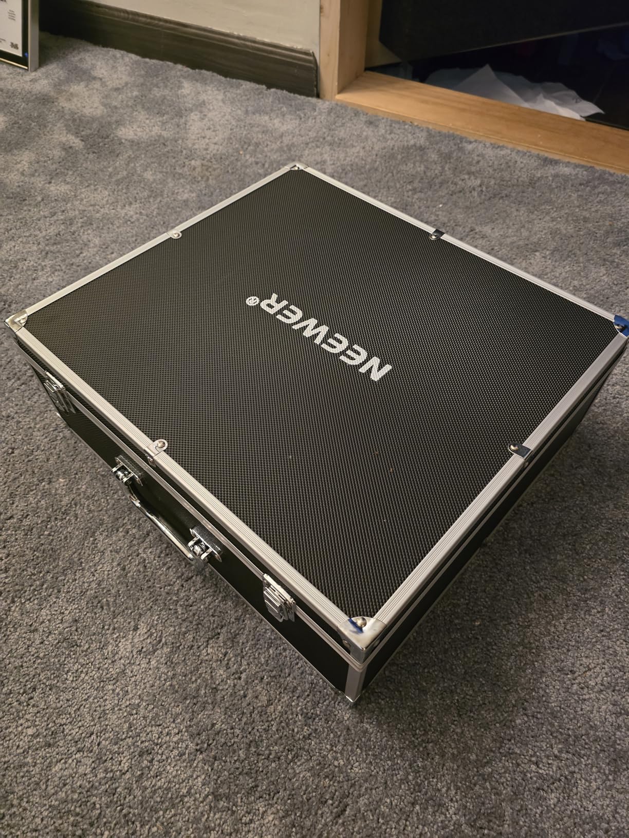 NEEWER 2 in 1 Teleprompter 11 Inch with Monitor for Windows MacOS, Supports Screen Mirroring, Portable Prompter for Camera Mobile Phone Webcam for YouTube Twitch Live Streaming Conference, X11 customer photo 1