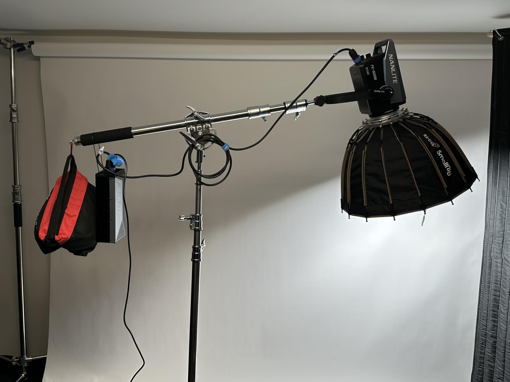 Nanlite FC-500B Bi-Color LED Video Light 2700K-6500K, 520W High Output, CRI 96+ TLCI 98+, Dimmable Studio Light for Photography & Video Shooting customer photo 2