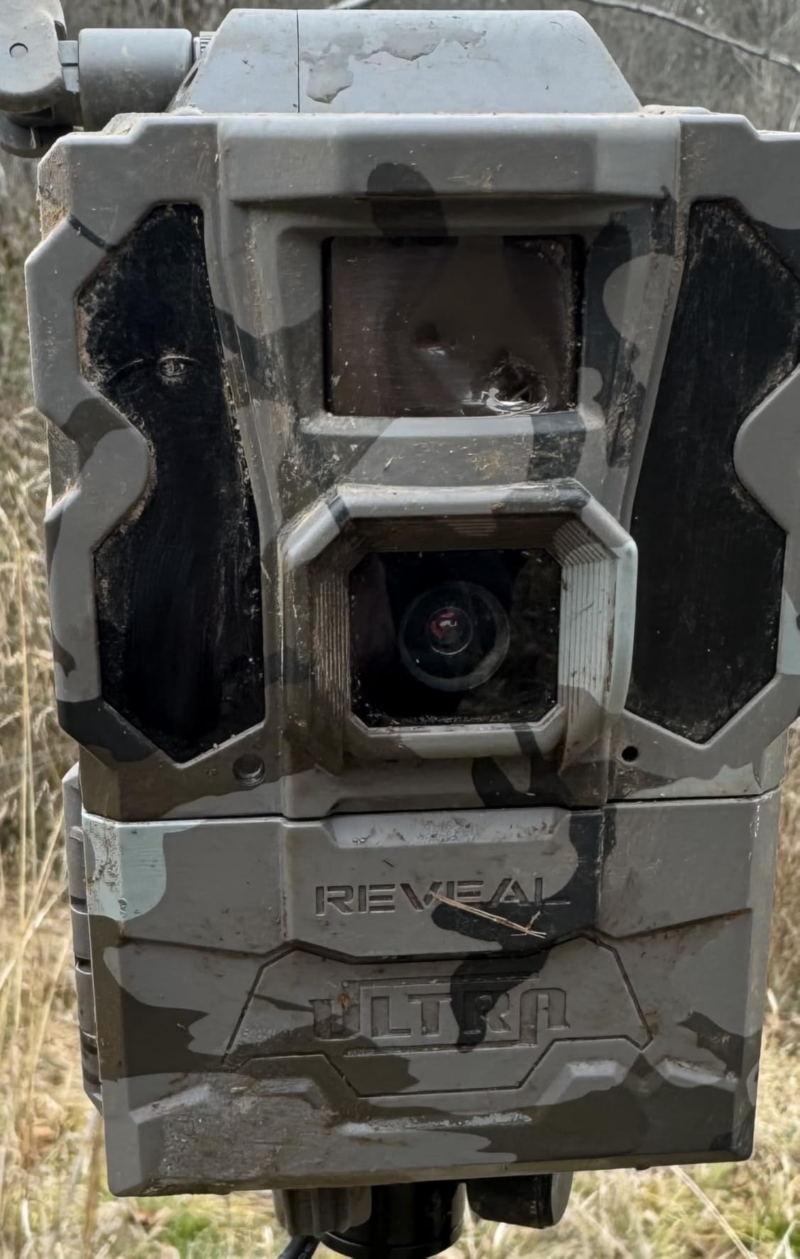 TACTACAM Reveal Ultra Cellular Trail Camera - 4K Photo, 1080P Video, Live Streaming, GPS, Low-Glow/No-Glow Flash, LTE - Includes Solar Panel, Lipo Lithium Battery Pack, & 32GB SD Card customer photo 1